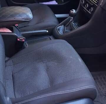 Чорний Фольксваген Гольф, об'ємом двигуна 1.6 л та пробігом 178 тис. км за 8300 $, фото 16 на Automoto.ua