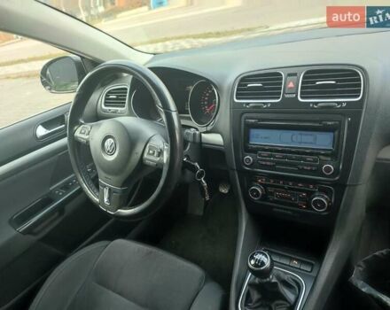 Черный Фольксваген Гольф, объемом двигателя 1.4 л и пробегом 230 тыс. км за 7500 $, фото 19 на Automoto.ua