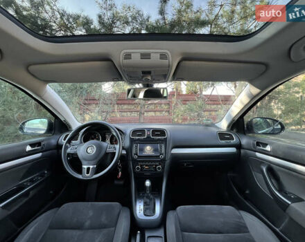 Черный Фольксваген Гольф, объемом двигателя 1.97 л и пробегом 250 тыс. км за 8800 $, фото 21 на Automoto.ua