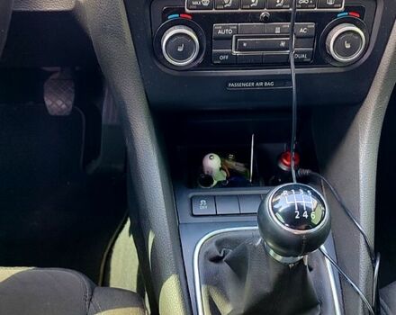 Черный Фольксваген Гольф, объемом двигателя 1.4 л и пробегом 300 тыс. км за 8450 $, фото 1 на Automoto.ua