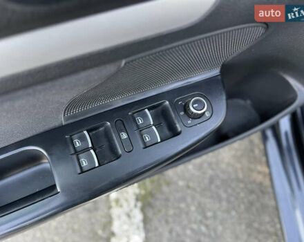 Черный Фольксваген Гольф, объемом двигателя 1.97 л и пробегом 250 тыс. км за 8800 $, фото 22 на Automoto.ua