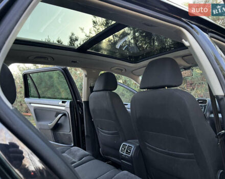 Черный Фольксваген Гольф, объемом двигателя 1.97 л и пробегом 250 тыс. км за 8800 $, фото 29 на Automoto.ua