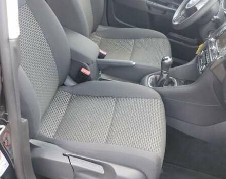 Черный Фольксваген Гольф, объемом двигателя 1.6 л и пробегом 237 тыс. км за 7900 $, фото 20 на Automoto.ua