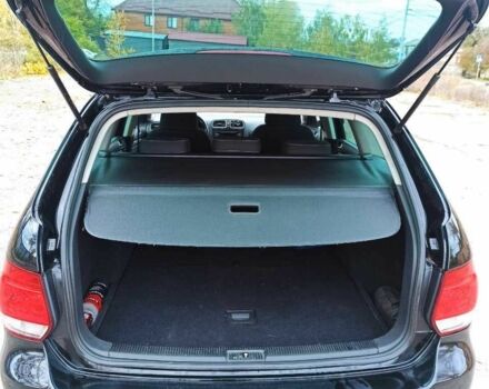 Черный Фольксваген Гольф, объемом двигателя 1.6 л и пробегом 251 тыс. км за 7800 $, фото 10 на Automoto.ua