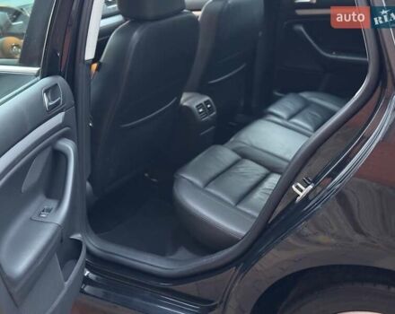 Чорний Фольксваген Гольф, об'ємом двигуна 1.39 л та пробігом 186 тис. км за 8200 $, фото 35 на Automoto.ua