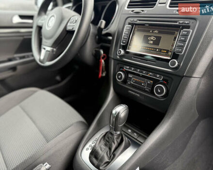 Черный Фольксваген Гольф, объемом двигателя 2 л и пробегом 200 тыс. км за 11900 $, фото 39 на Automoto.ua