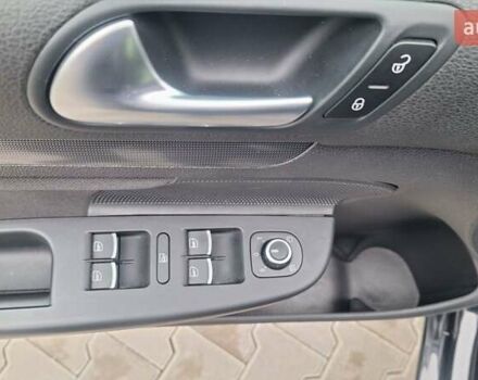 Черный Фольксваген Гольф, объемом двигателя 1.2 л и пробегом 209 тыс. км за 7650 $, фото 21 на Automoto.ua