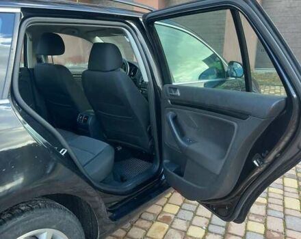 Черный Фольксваген Гольф, объемом двигателя 1.6 л и пробегом 276 тыс. км за 9200 $, фото 13 на Automoto.ua