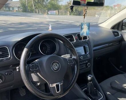 Черный Фольксваген Гольф, объемом двигателя 1.6 л и пробегом 350 тыс. км за 7200 $, фото 6 на Automoto.ua