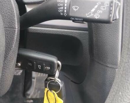 Черный Фольксваген Гольф, объемом двигателя 1.6 л и пробегом 237 тыс. км за 7900 $, фото 19 на Automoto.ua