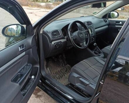 Черный Фольксваген Гольф, объемом двигателя 1.6 л и пробегом 251 тыс. км за 7800 $, фото 6 на Automoto.ua