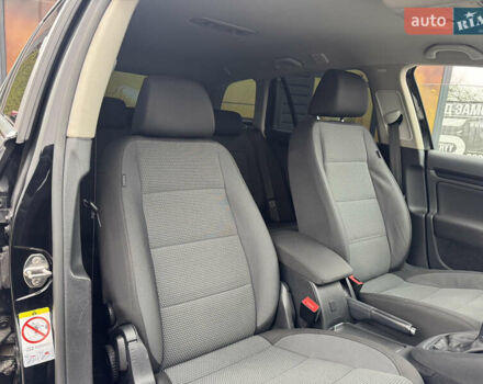 Черный Фольксваген Гольф, объемом двигателя 1.97 л и пробегом 233 тыс. км за 9999 $, фото 31 на Automoto.ua