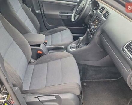 Черный Фольксваген Гольф, объемом двигателя 1.2 л и пробегом 209 тыс. км за 7650 $, фото 37 на Automoto.ua