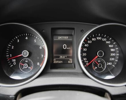Черный Фольксваген Гольф, объемом двигателя 1.4 л и пробегом 237 тыс. км за 8200 $, фото 14 на Automoto.ua