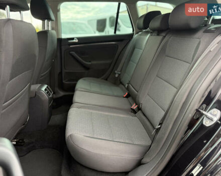 Черный Фольксваген Гольф, объемом двигателя 2 л и пробегом 200 тыс. км за 11900 $, фото 29 на Automoto.ua