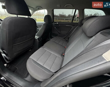 Черный Фольксваген Гольф, объемом двигателя 1.97 л и пробегом 233 тыс. км за 9999 $, фото 46 на Automoto.ua