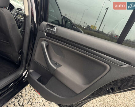 Черный Фольксваген Гольф, объемом двигателя 1.97 л и пробегом 233 тыс. км за 9999 $, фото 42 на Automoto.ua