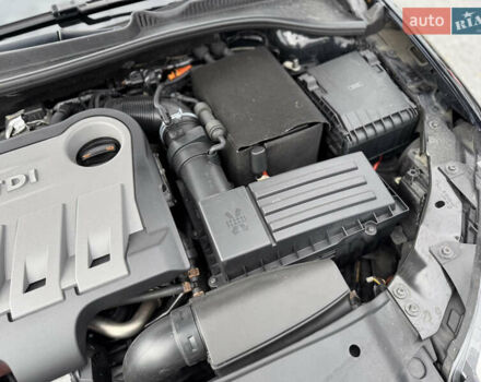 Черный Фольксваген Гольф, объемом двигателя 2 л и пробегом 200 тыс. км за 11900 $, фото 51 на Automoto.ua