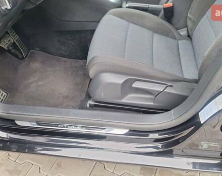 Черный Фольксваген Гольф, объемом двигателя 1.2 л и пробегом 209 тыс. км за 7650 $, фото 24 на Automoto.ua