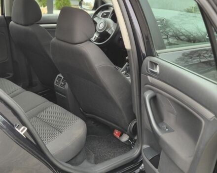 Черный Фольксваген Гольф, объемом двигателя 1.6 л и пробегом 248 тыс. км за 8150 $, фото 19 на Automoto.ua