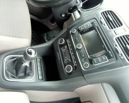 Черный Фольксваген Гольф, объемом двигателя 1.6 л и пробегом 232 тыс. км за 8450 $, фото 4 на Automoto.ua