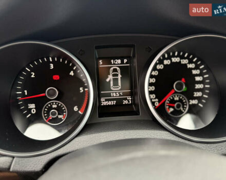 Черный Фольксваген Гольф, объемом двигателя 2 л и пробегом 200 тыс. км за 11900 $, фото 25 на Automoto.ua