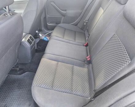 Черный Фольксваген Гольф, объемом двигателя 1.6 л и пробегом 344 тыс. км за 6800 $, фото 7 на Automoto.ua