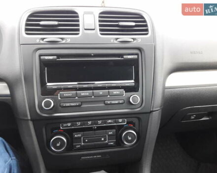 Черный Фольксваген Гольф, объемом двигателя 1.97 л и пробегом 230 тыс. км за 10400 $, фото 2 на Automoto.ua