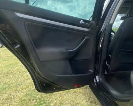 Чорний Фольксваген Гольф, об'ємом двигуна 1.6 л та пробігом 199 тис. км за 8999 $, фото 18 на Automoto.ua