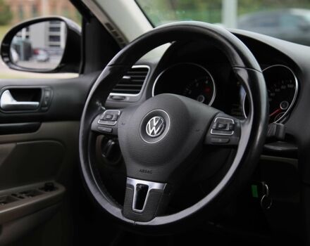 Черный Фольксваген Гольф, объемом двигателя 1.4 л и пробегом 237 тыс. км за 8200 $, фото 13 на Automoto.ua