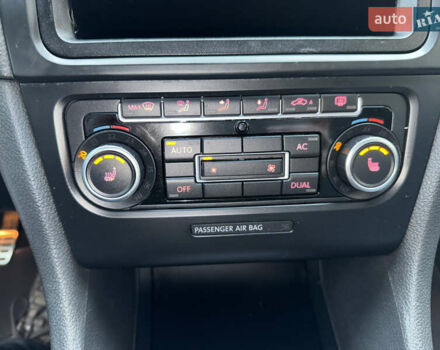 Черный Фольксваген Гольф, объемом двигателя 1.2 л и пробегом 178 тыс. км за 6500 $, фото 25 на Automoto.ua