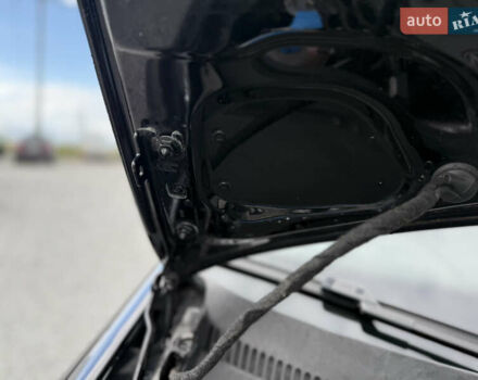 Черный Фольксваген Гольф, объемом двигателя 2 л и пробегом 200 тыс. км за 11900 $, фото 52 на Automoto.ua