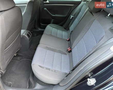 Черный Фольксваген Гольф, объемом двигателя 1.2 л и пробегом 178 тыс. км за 6500 $, фото 32 на Automoto.ua