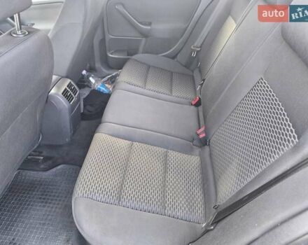 Черный Фольксваген Гольф, объемом двигателя 1.6 л и пробегом 344 тыс. км за 6800 $, фото 10 на Automoto.ua