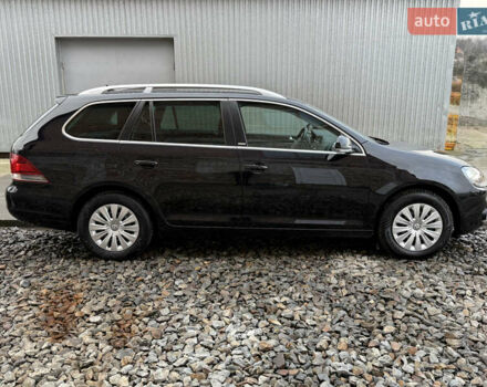 Черный Фольксваген Гольф, объемом двигателя 1.2 л и пробегом 178 тыс. км за 6500 $, фото 6 на Automoto.ua