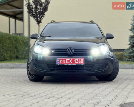 Черный Фольксваген Гольф, объемом двигателя 1.6 л и пробегом 245 тыс. км за 7950 $, фото 1 на Automoto.ua