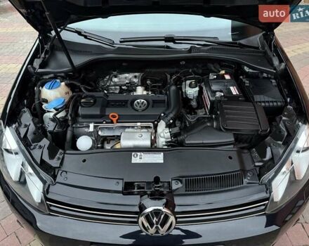 Чорний Фольксваген Гольф, об'ємом двигуна 1.39 л та пробігом 186 тис. км за 8200 $, фото 46 на Automoto.ua