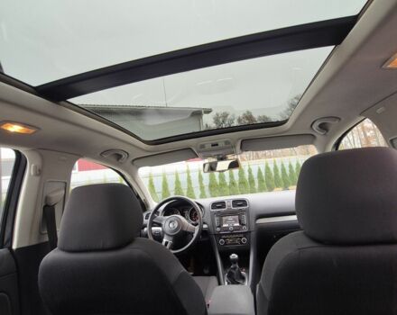 Черный Фольксваген Гольф, объемом двигателя 1.6 л и пробегом 248 тыс. км за 8150 $, фото 6 на Automoto.ua