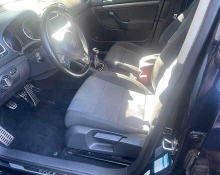 Черный Фольксваген Гольф, объемом двигателя 0 л и пробегом 286 тыс. км за 8390 $, фото 6 на Automoto.ua