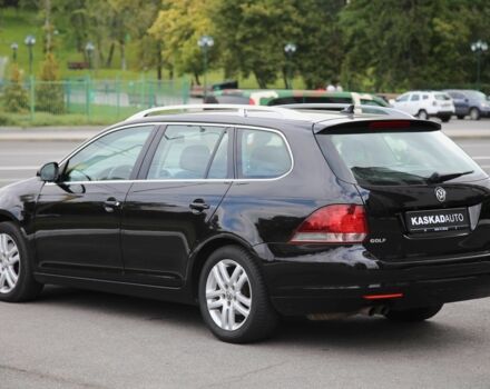 Черный Фольксваген Гольф, объемом двигателя 1.4 л и пробегом 237 тыс. км за 8200 $, фото 5 на Automoto.ua