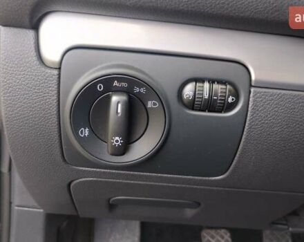 Черный Фольксваген Гольф, объемом двигателя 1.6 л и пробегом 237 тыс. км за 7900 $, фото 16 на Automoto.ua