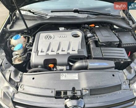 Черный Фольксваген Гольф, объемом двигателя 1.6 л и пробегом 344 тыс. км за 6800 $, фото 5 на Automoto.ua