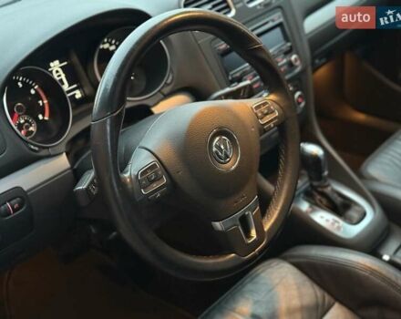 Чорний Фольксваген Гольф, об'ємом двигуна 1.39 л та пробігом 186 тис. км за 8200 $, фото 32 на Automoto.ua