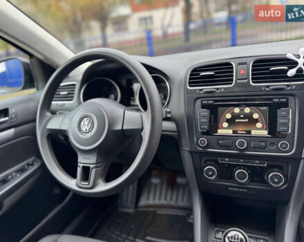 Черный Фольксваген Гольф, объемом двигателя 1.6 л и пробегом 325 тыс. км за 7300 $, фото 27 на Automoto.ua