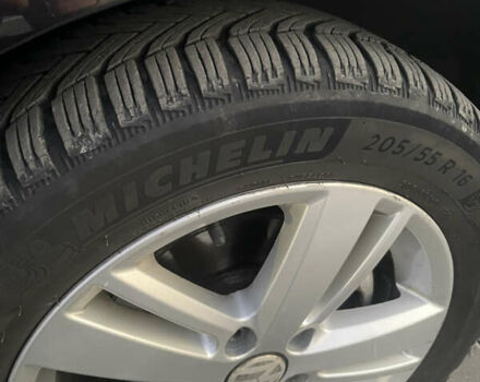 Чорний Фольксваген Гольф, об'ємом двигуна 1.6 л та пробігом 258 тис. км за 7200 $, фото 28 на Automoto.ua