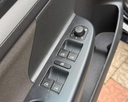 Черный Фольксваген Гольф, объемом двигателя 1.6 л и пробегом 102 тыс. км за 10450 $, фото 14 на Automoto.ua