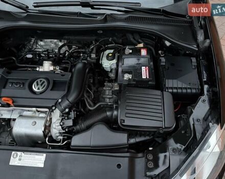 Чорний Фольксваген Гольф, об'ємом двигуна 1.39 л та пробігом 186 тис. км за 8200 $, фото 48 на Automoto.ua