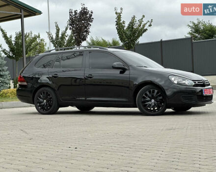 Черный Фольксваген Гольф, объемом двигателя 1.6 л и пробегом 245 тыс. км за 7950 $, фото 7 на Automoto.ua