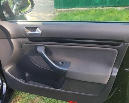 Чорний Фольксваген Гольф, об'ємом двигуна 1.6 л та пробігом 235 тис. км за 8300 $, фото 15 на Automoto.ua