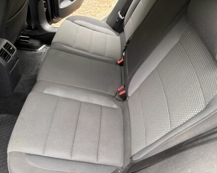 Черный Фольксваген Гольф, объемом двигателя 1.6 л и пробегом 288 тыс. км за 7950 $, фото 13 на Automoto.ua